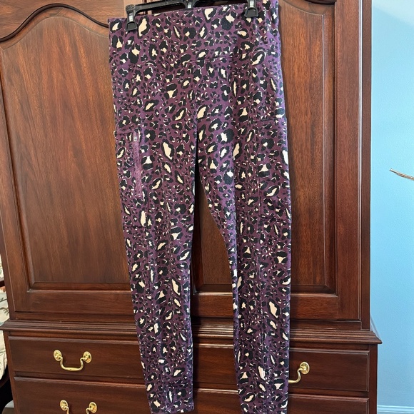 LOFT Lou and Grey legging, size L - Picture 1 of 5